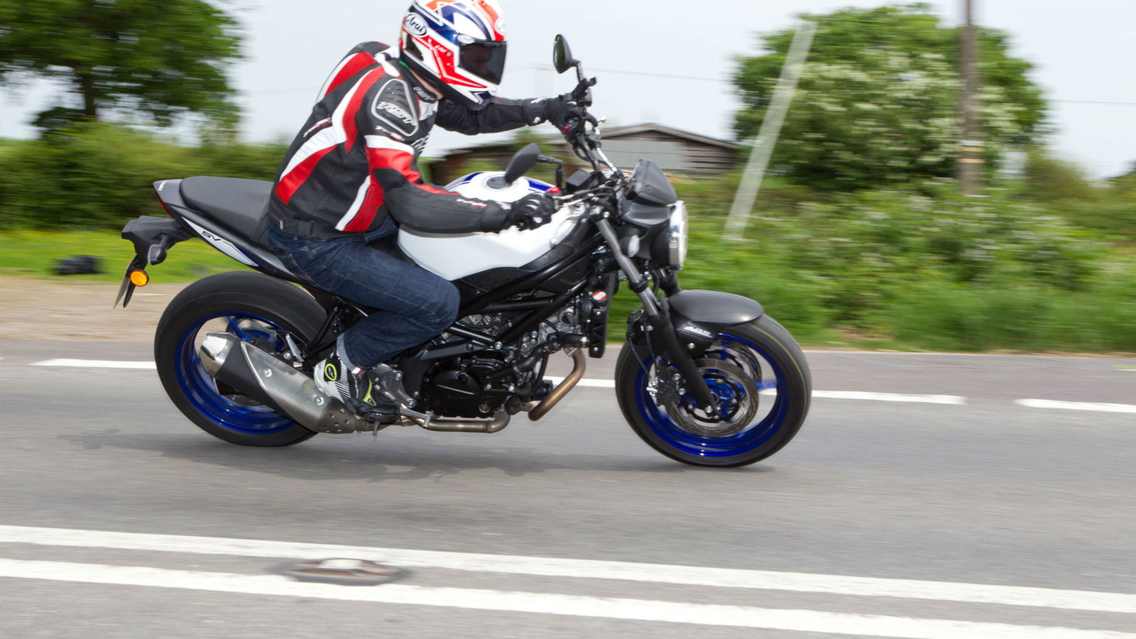Suzuki SV650 old v new: long distance